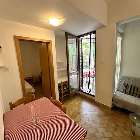 Kornelija 2 Apartman Podgora Kültér fotó