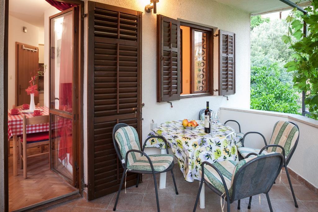 Kornelija 2 Apartman Podgora Szoba fotó